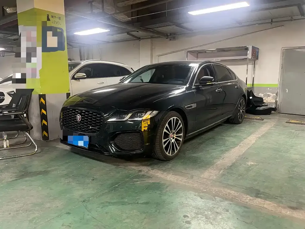 Jaguar XFL — фото 1