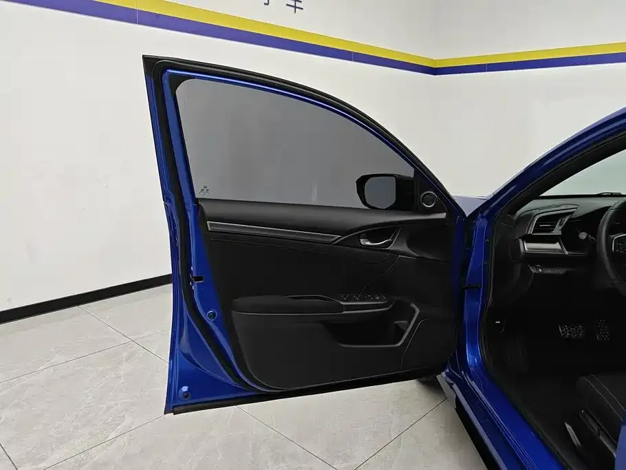 Honda Civic — фото 4