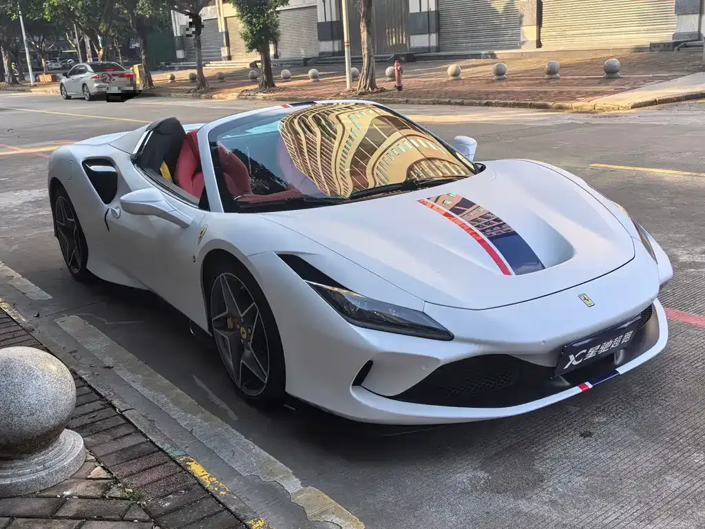 Ferrari F8 — фото 8