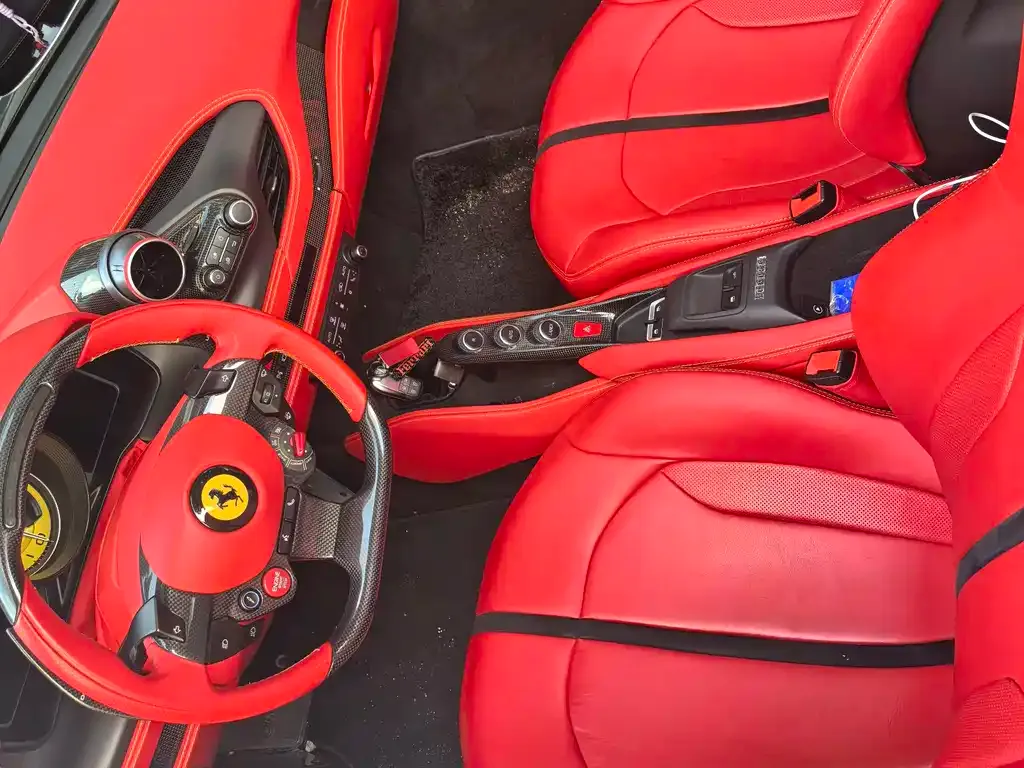 Ferrari F8 — фото 2