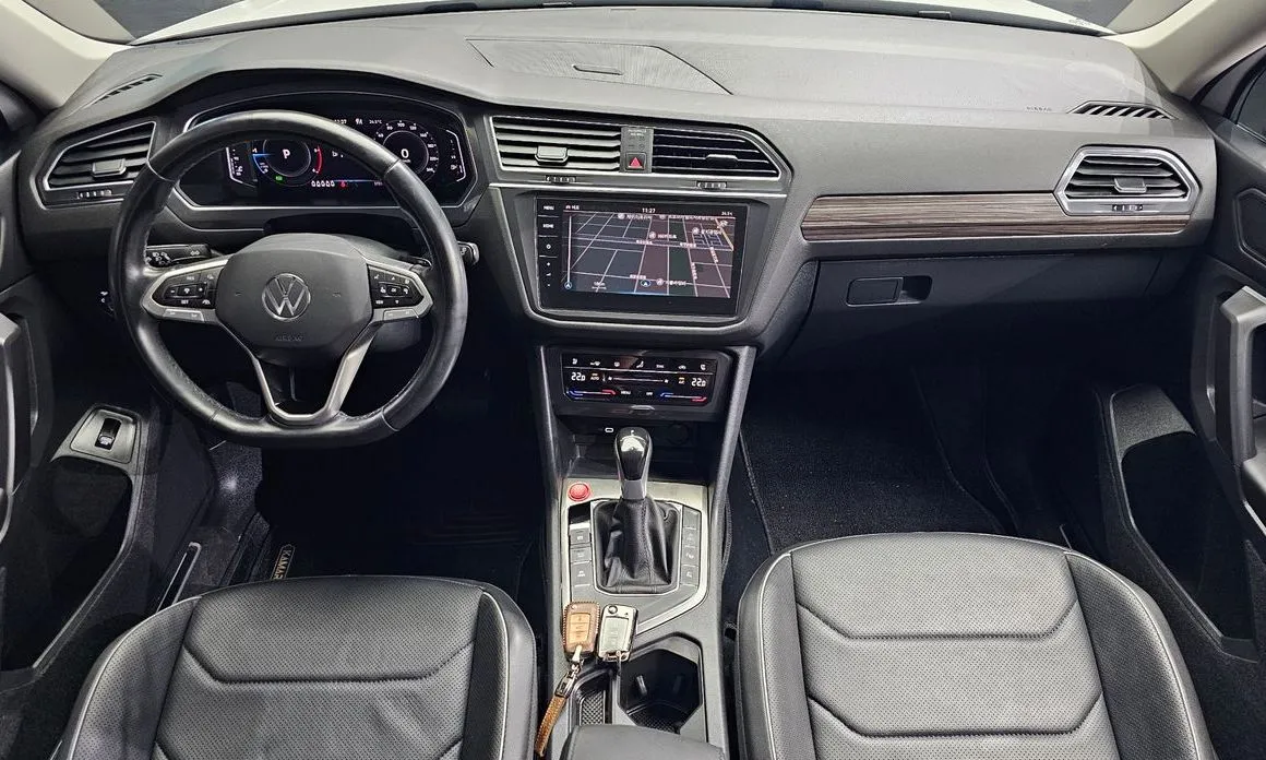 Volkswagen Tiguan — фото 7
