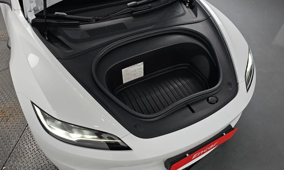 Tesla Model 3 — фото 4