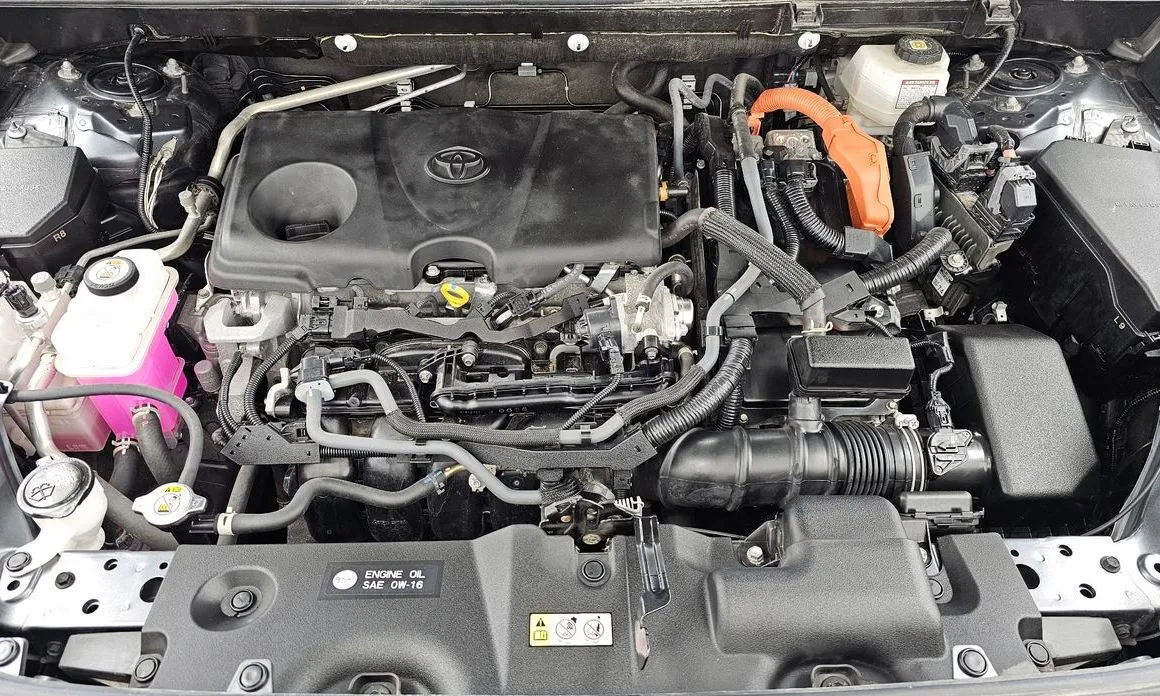Toyota RAV4 — фото 6