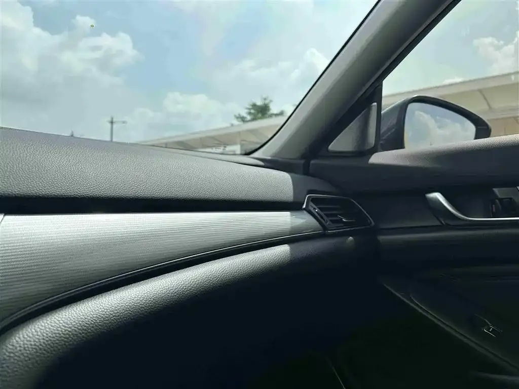 Honda Accord — фото 3