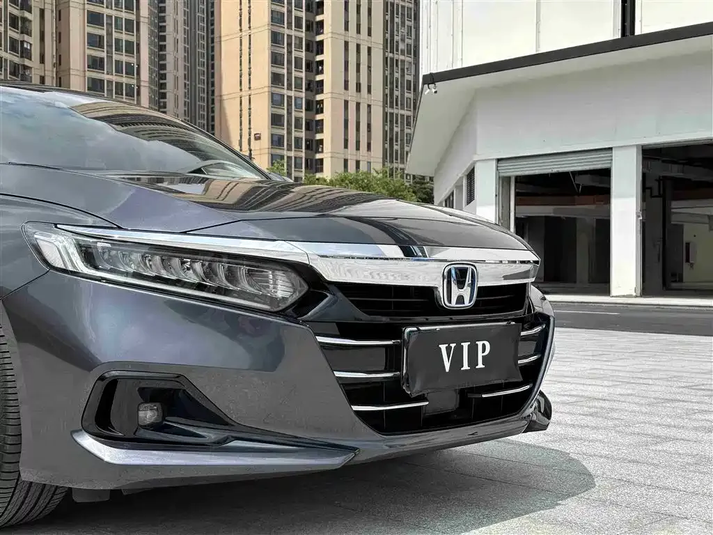 Honda Accord — фото 7