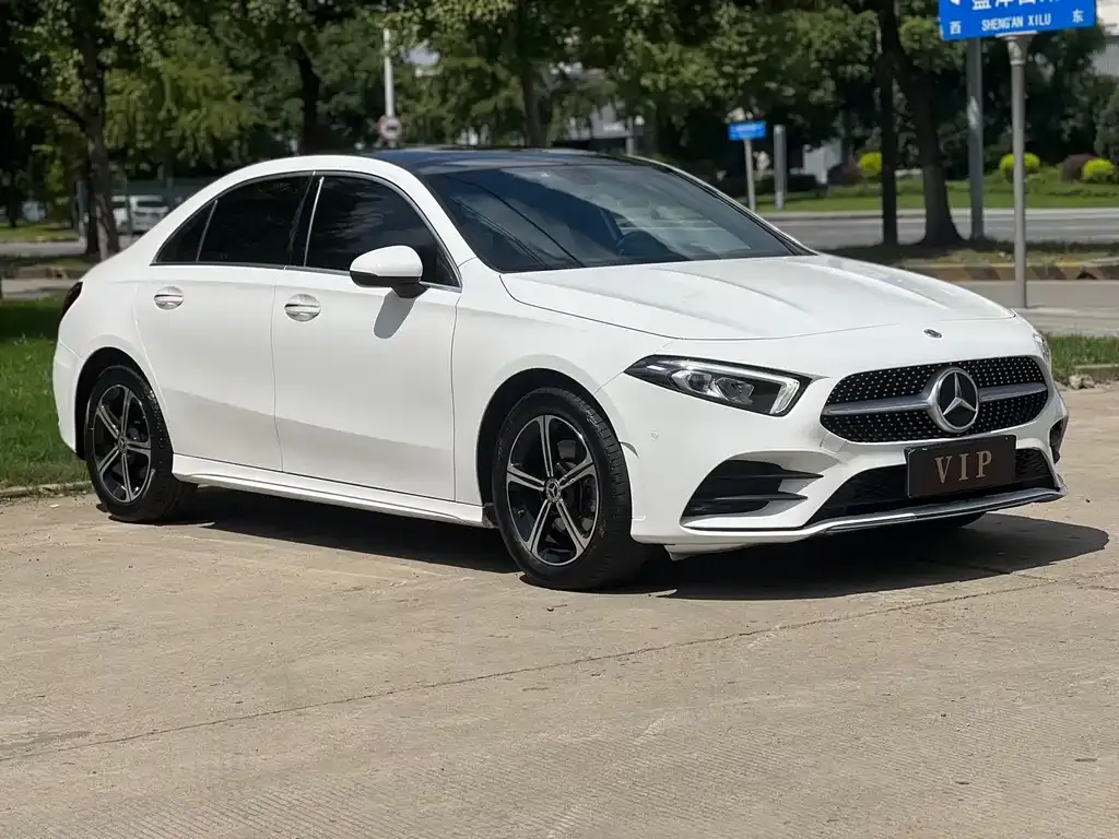 Mercedes-Benz A-Class — фото 7