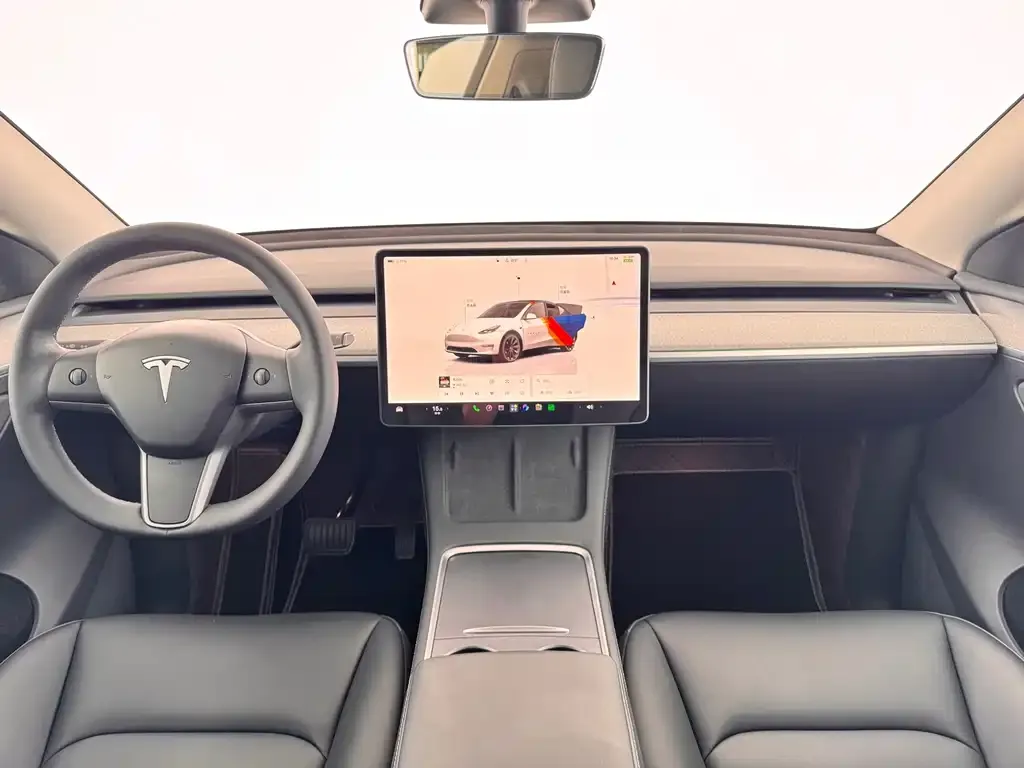 Tesla Model Y — фото 5