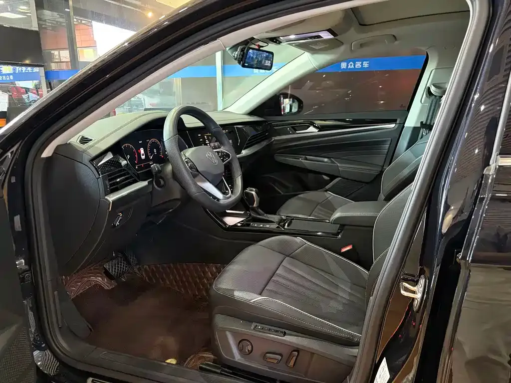 Volkswagen Passat — фото 3