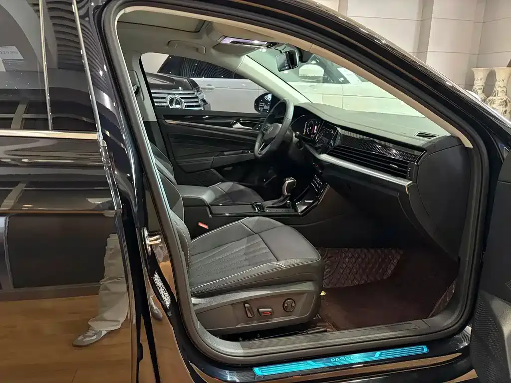 Volkswagen Passat — фото 5
