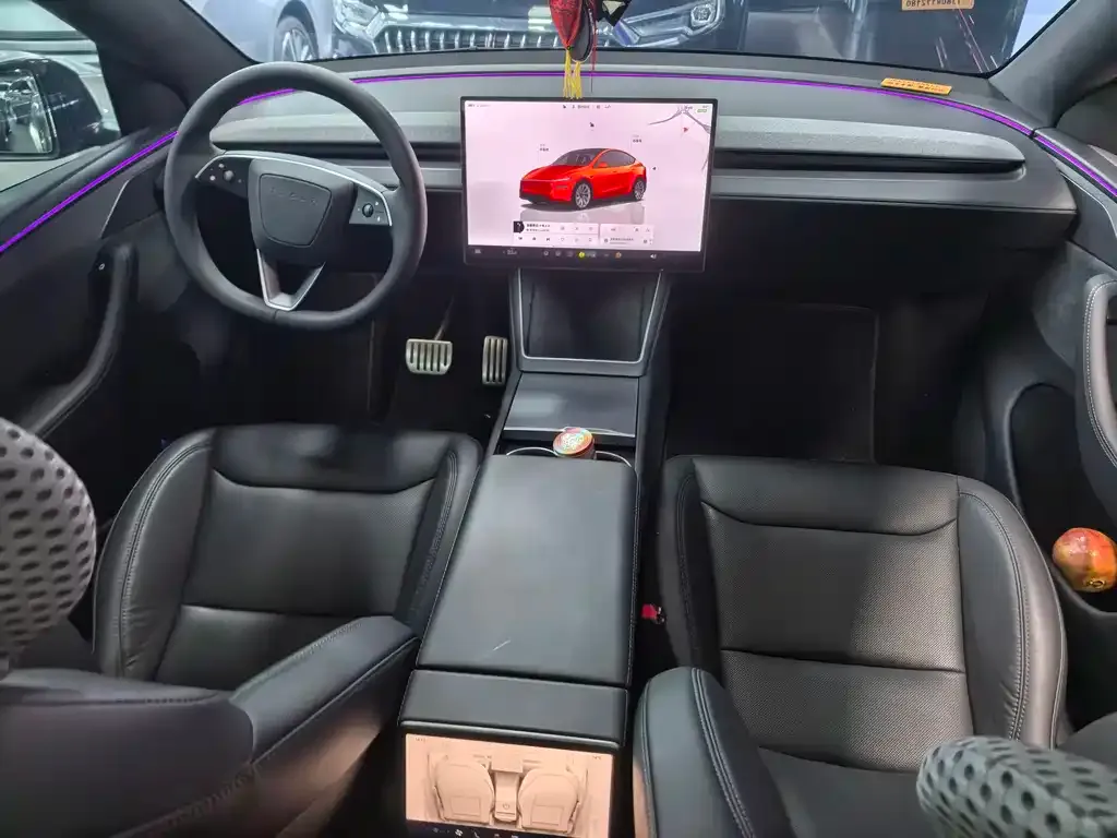 Tesla Model Y — фото 5