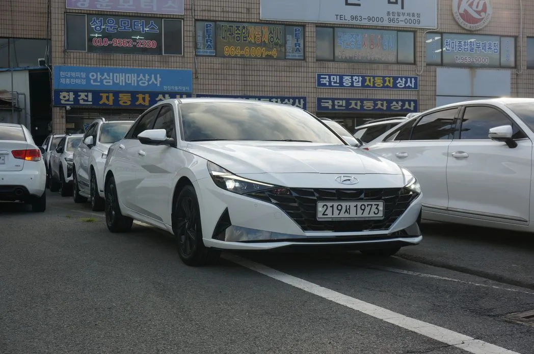 Hyundai AVANTE — фото 2