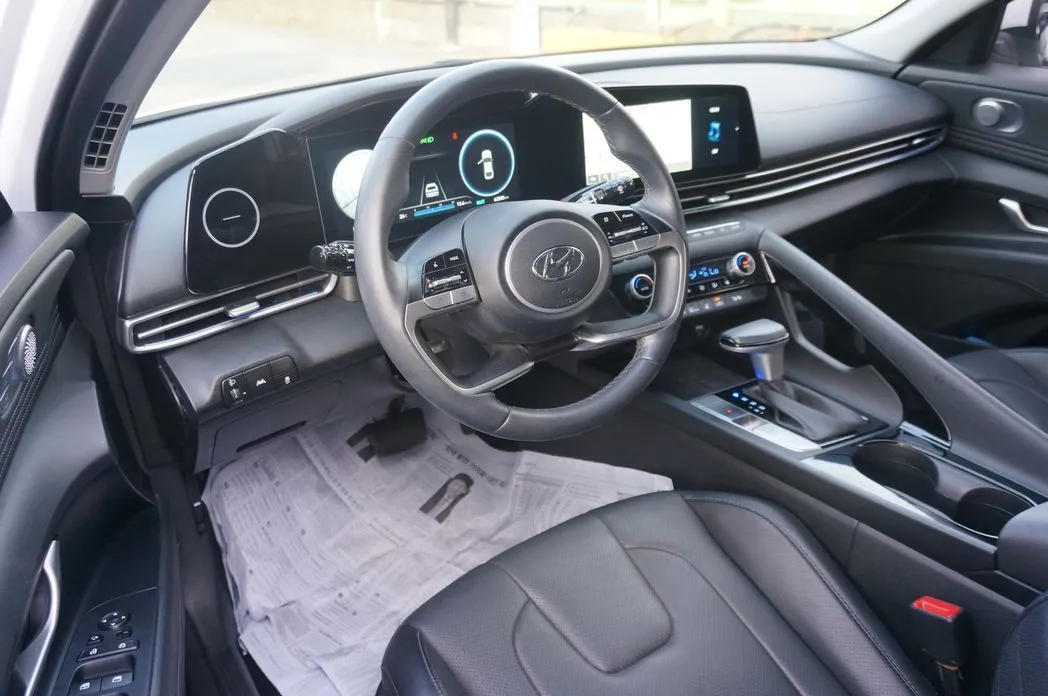 Hyundai AVANTE — фото 9