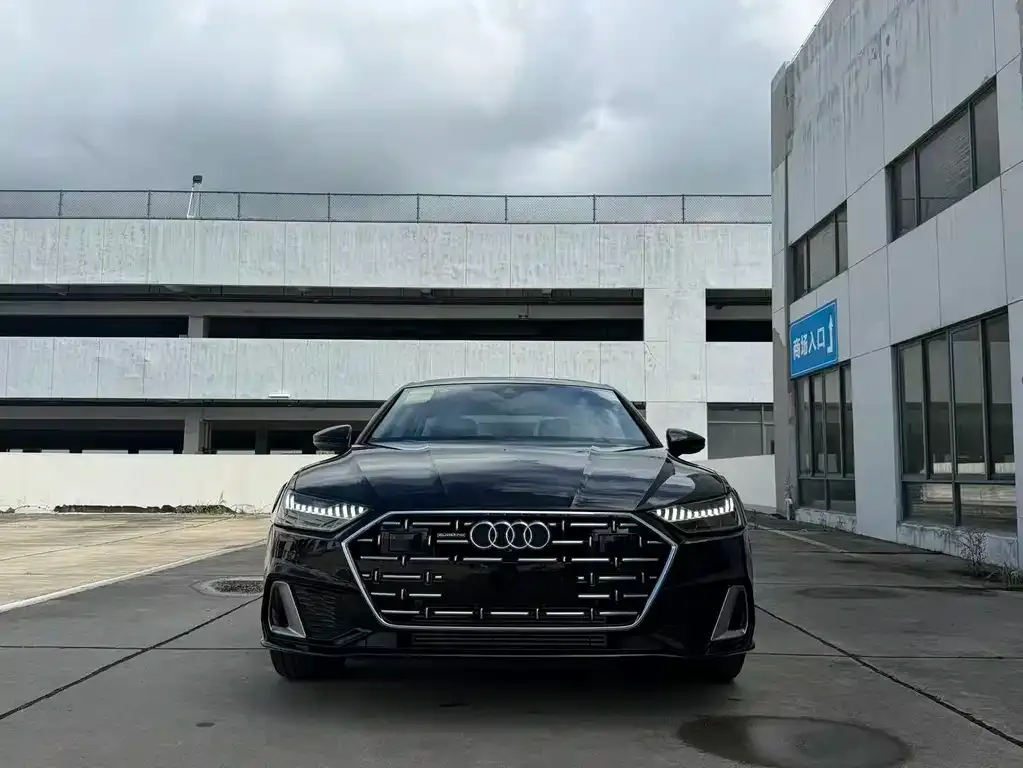 Audi A7L — фото 6