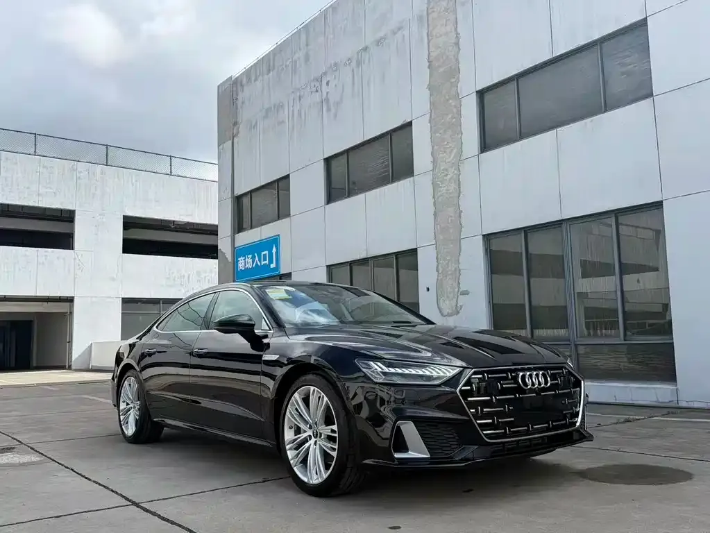 Audi A7L — фото 7