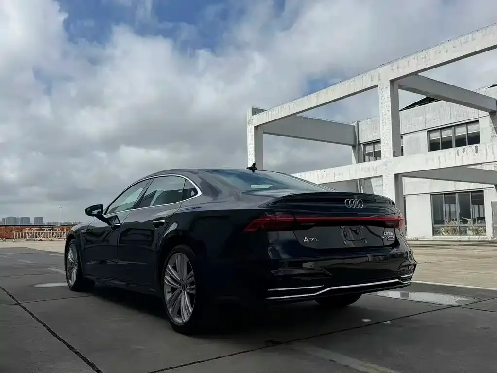 Audi A7L — фото 4
