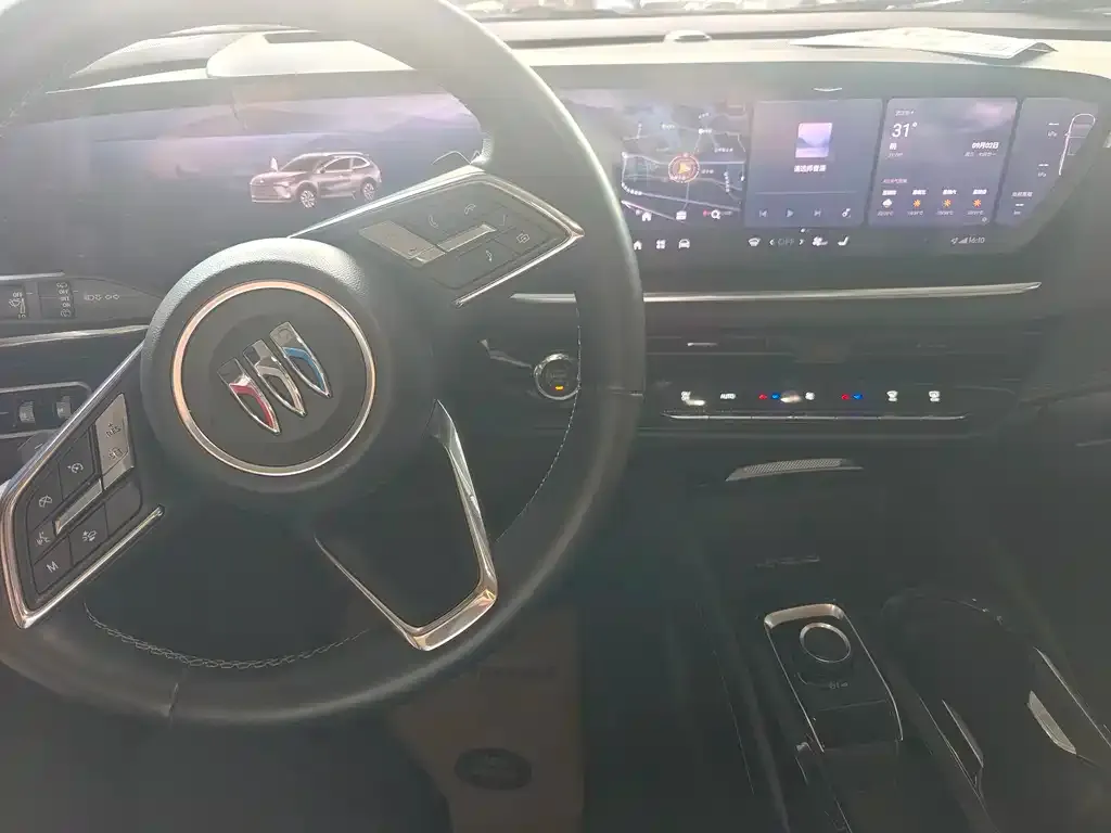 Buick Envision Plus — фото 2