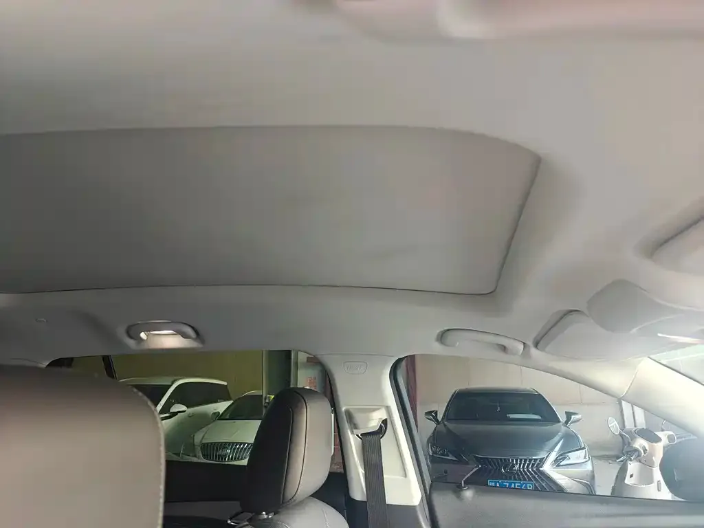 Buick Envision Plus — фото 3