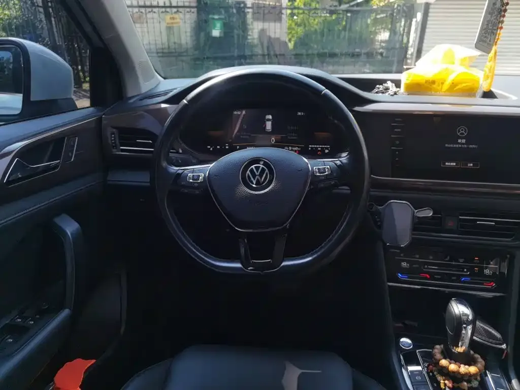 Volkswagen Tharu — фото 10