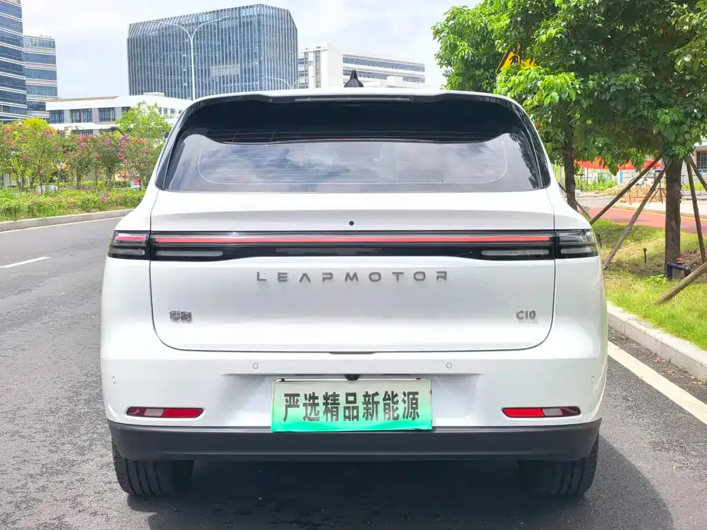 Leapmotor C10 — фото 2