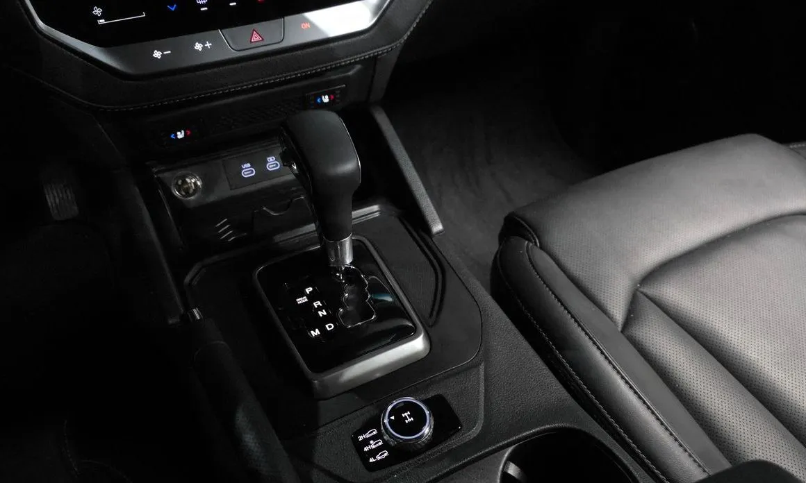 KG Mobility (Ssangyong) Musso — фото 5