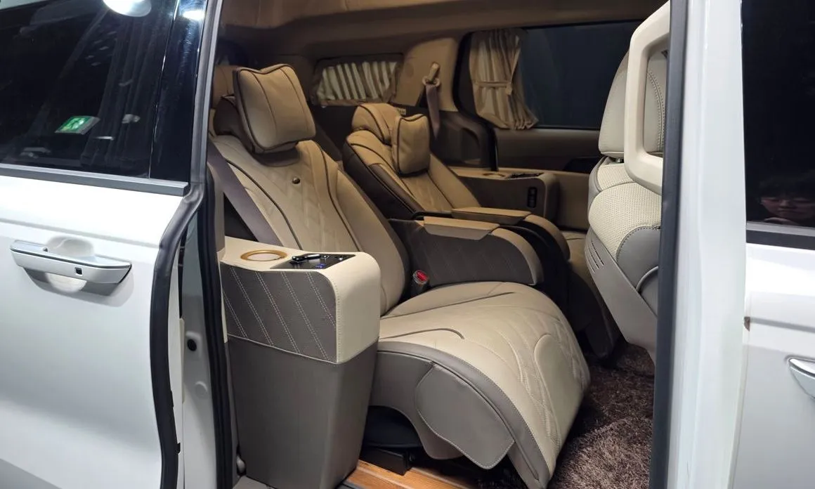 Kia Carnival — фото 1