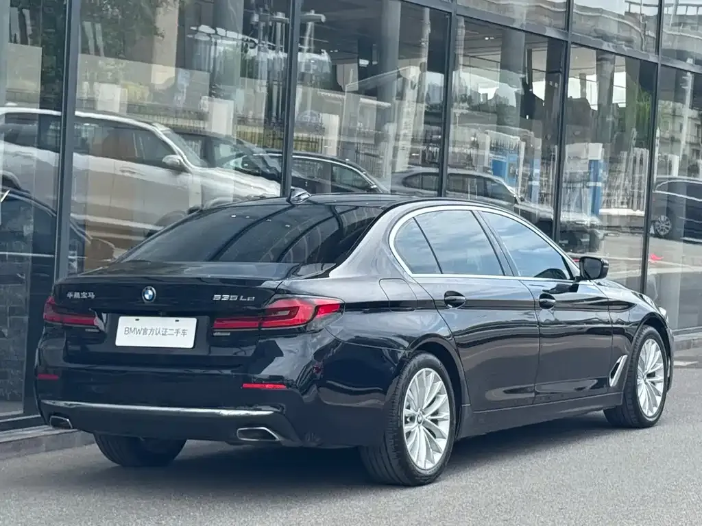 BMW 5 Series New Energy — фото 4
