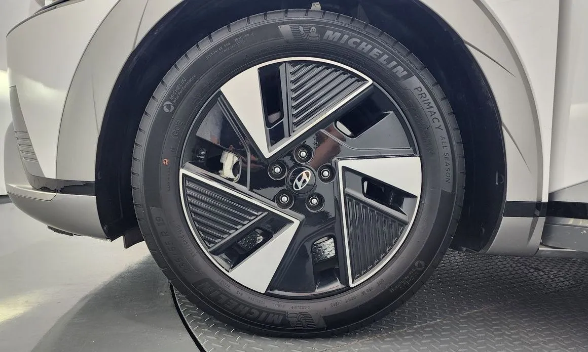 Hyundai Ioniq5 — фото 7