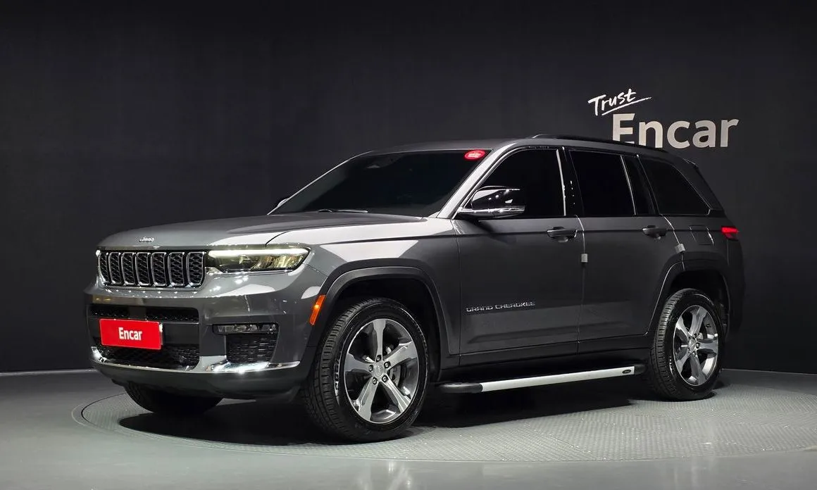 Jeep Cherokee — фото 1