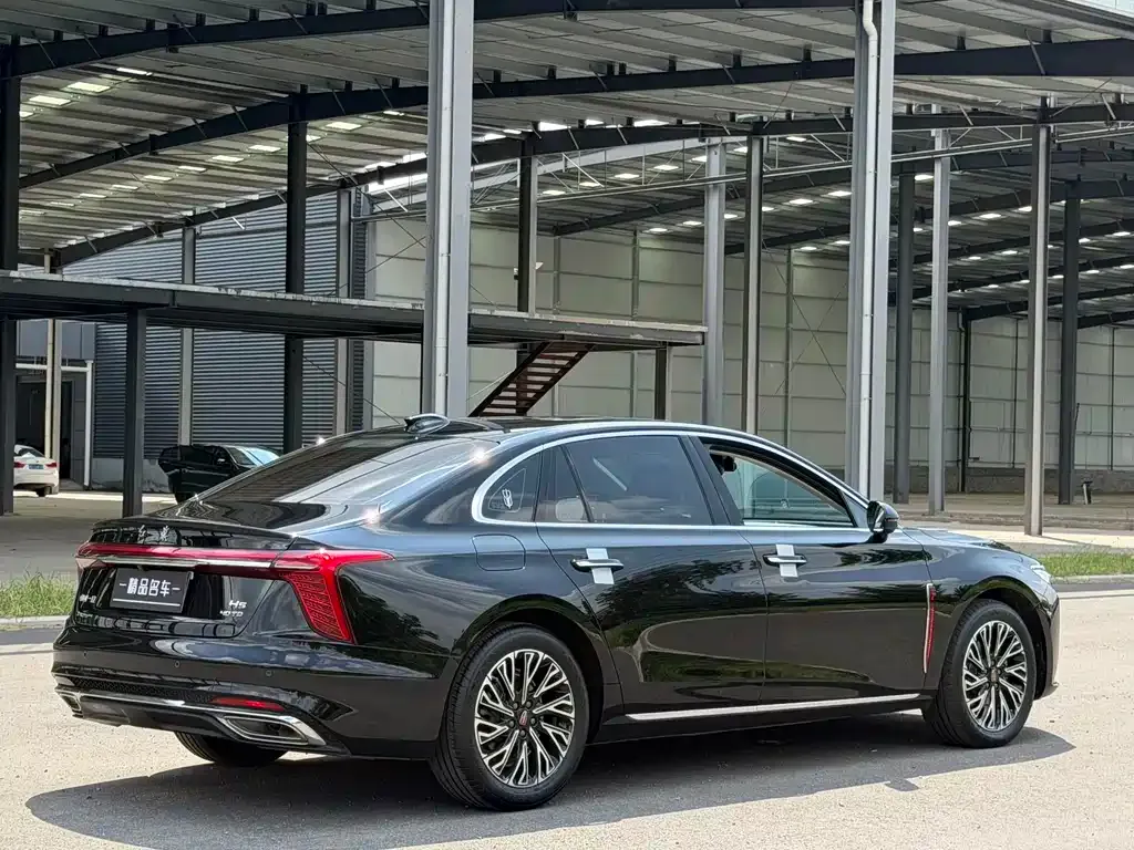 Hongqi H5 — фото 9