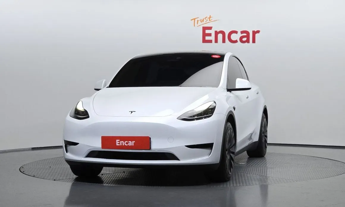 Tesla Model Y — фото 4