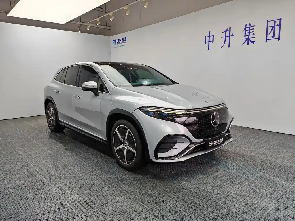 Mercedes-Benz EQS SUV — фото 4