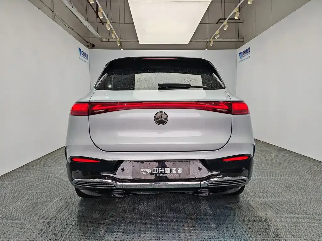 Mercedes-Benz EQS SUV — фото 8