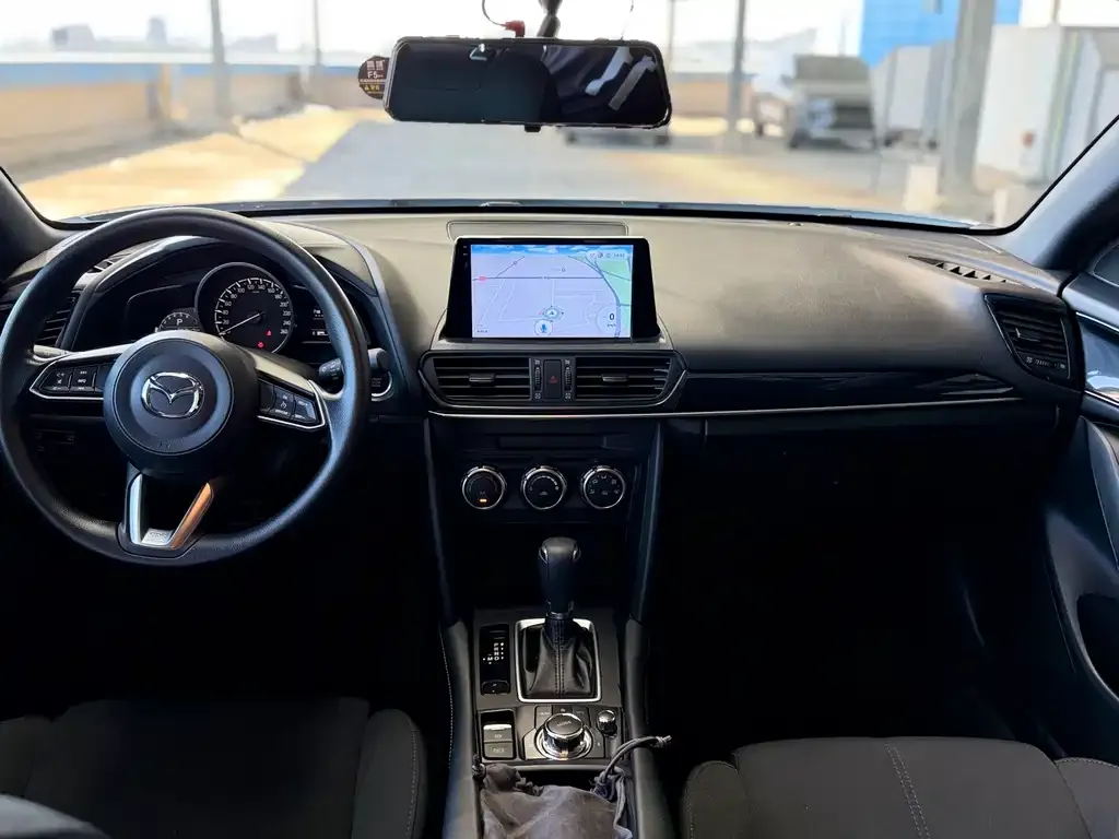 Mazda CX-4 — фото 4