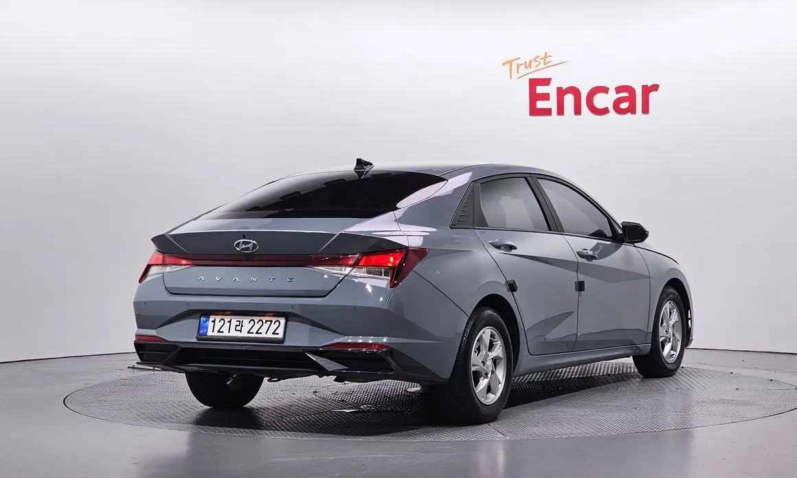 Hyundai AVANTE — фото 3