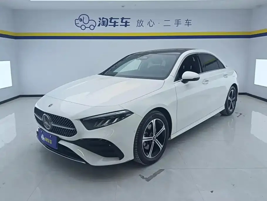 Mercedes-Benz A-Class — фото 1