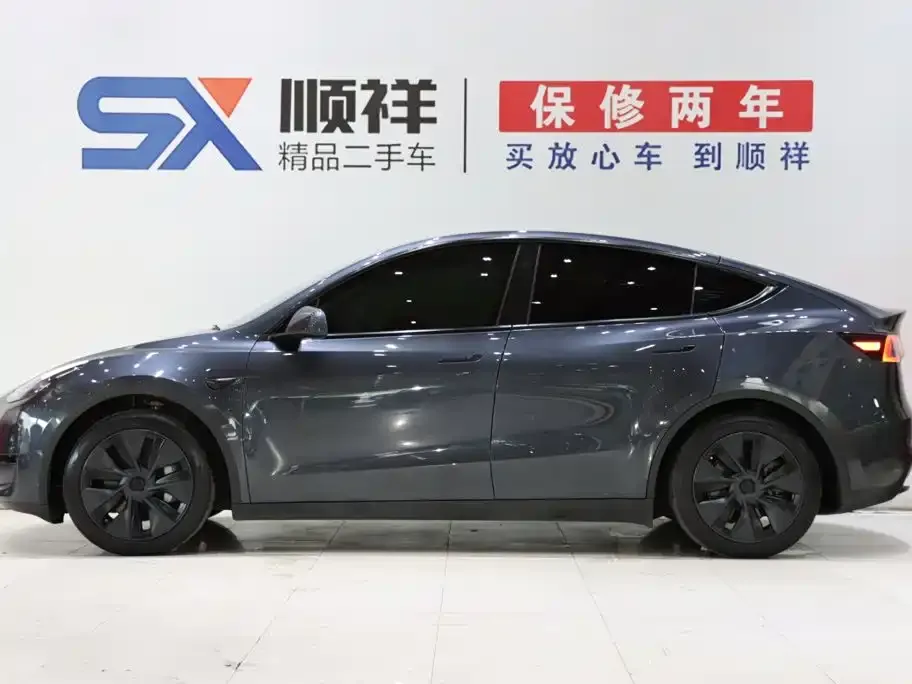 Tesla Model Y — фото 3
