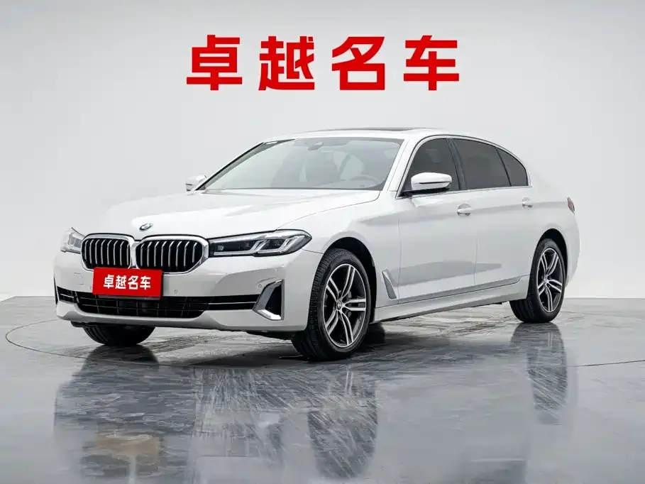 BMW 5 Series — фото 1