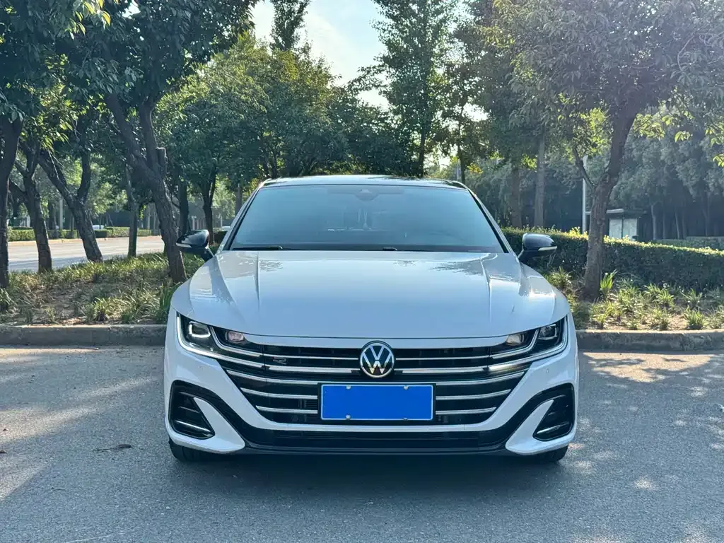 Volkswagen CC — фото 1