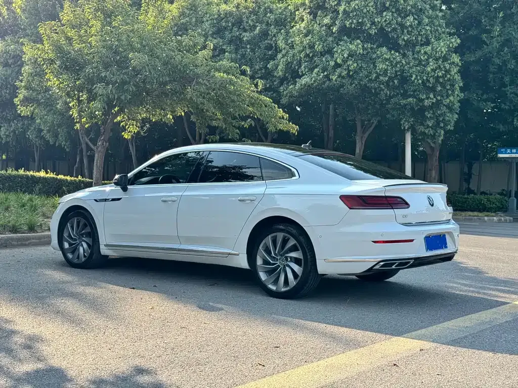 Volkswagen CC — фото 3