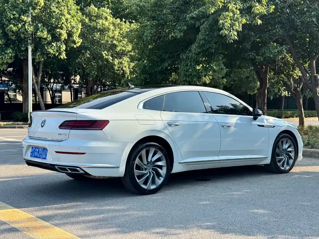 Volkswagen CC — фото 4