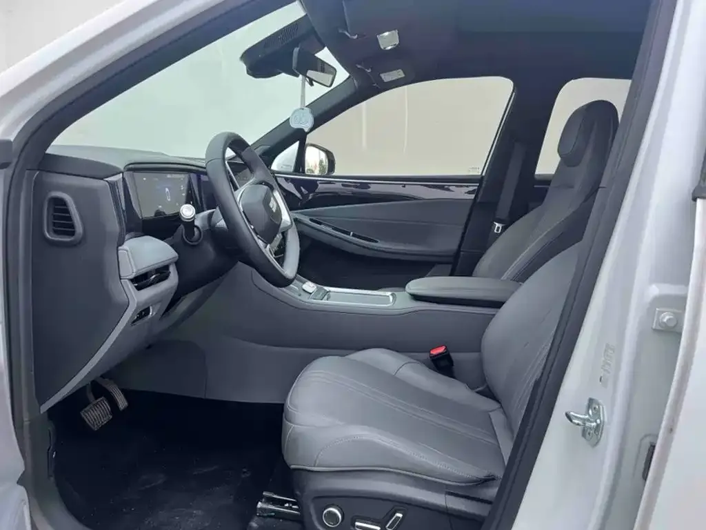 Geely Galaxy L7 — фото 10
