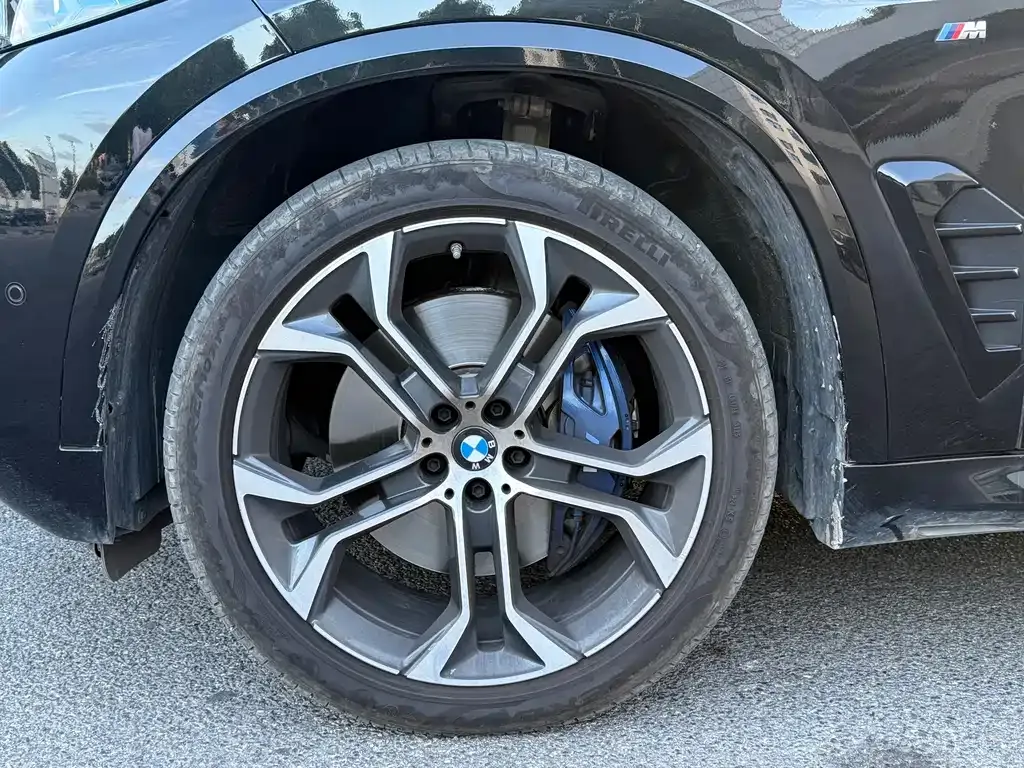 BMW X5 — фото 10