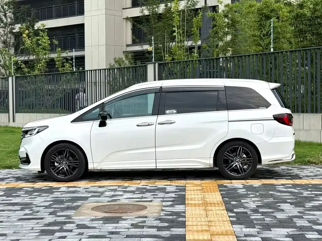 Honda Odyssey — фото 4