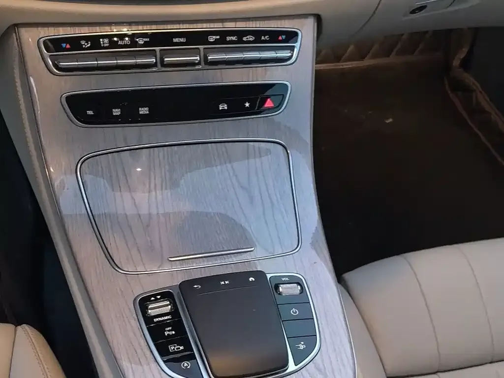 Mercedes-Benz E-Class (Import) — фото 2