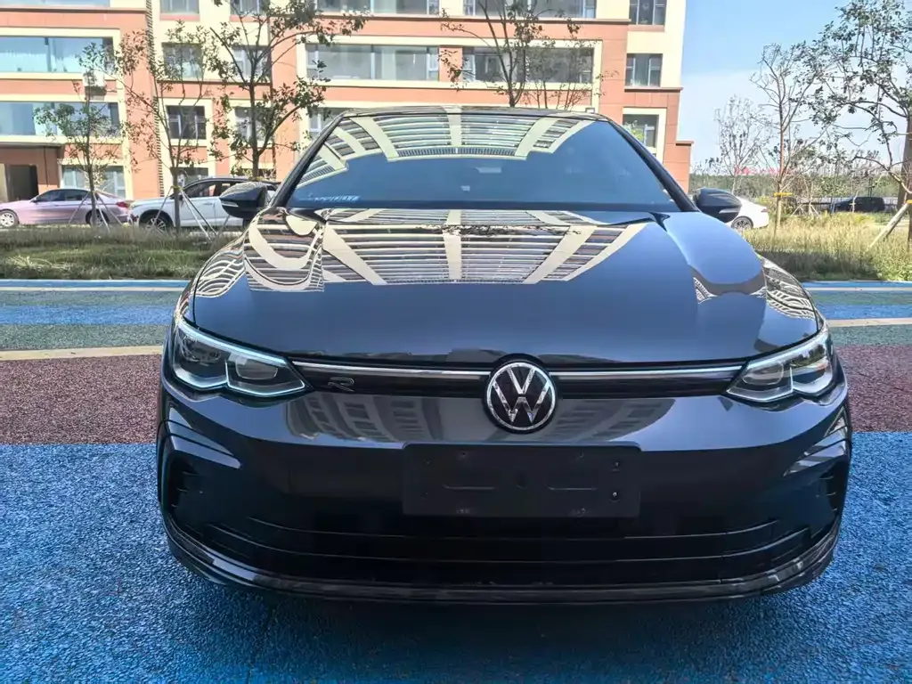 Volkswagen Golf — фото 10