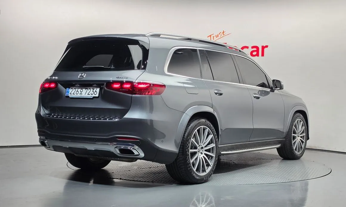 Mercedes-Benz GLS-Class — фото 8