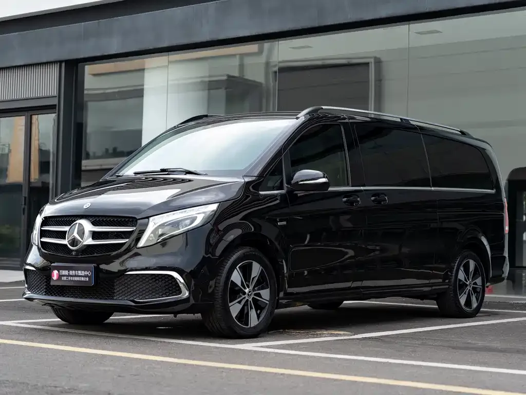 Mercedes-Benz V-Class — фото 1