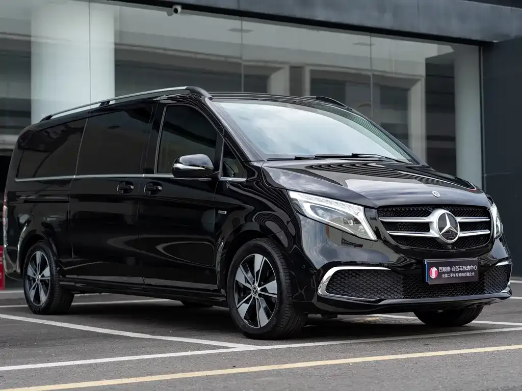 Mercedes-Benz V-Class — фото 10