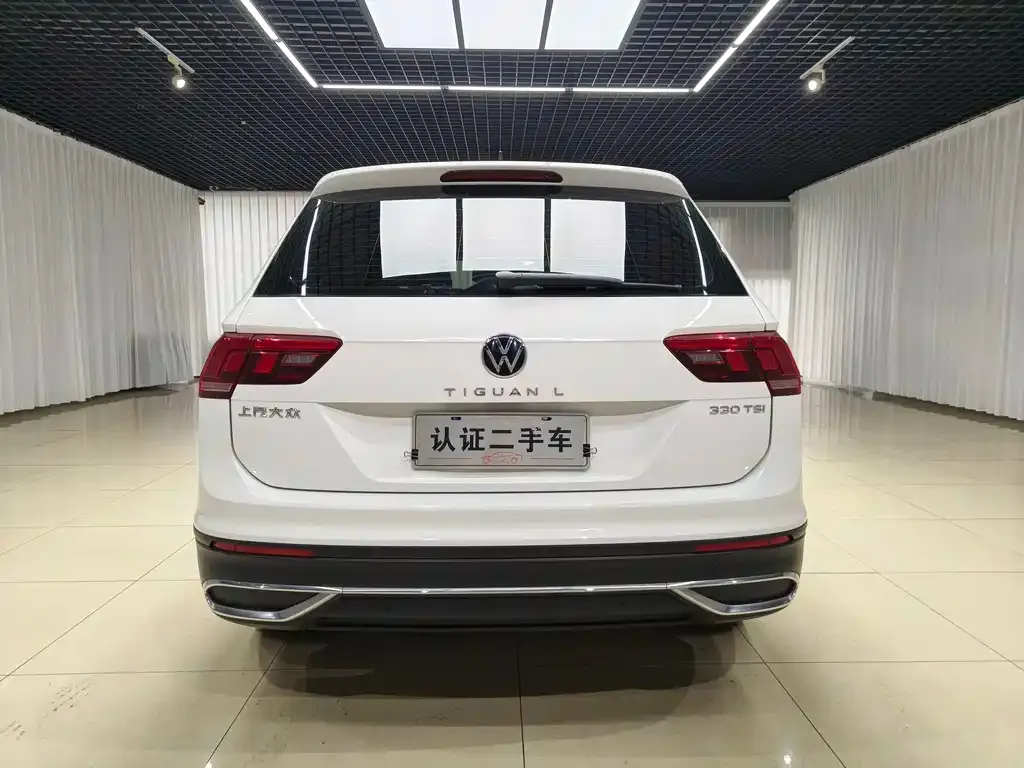 Volkswagen Tiguan L — фото 6