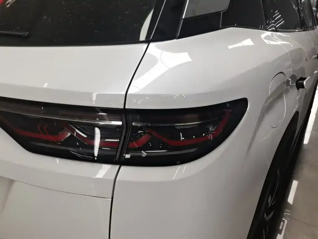 BYD L DM-i — фото 2